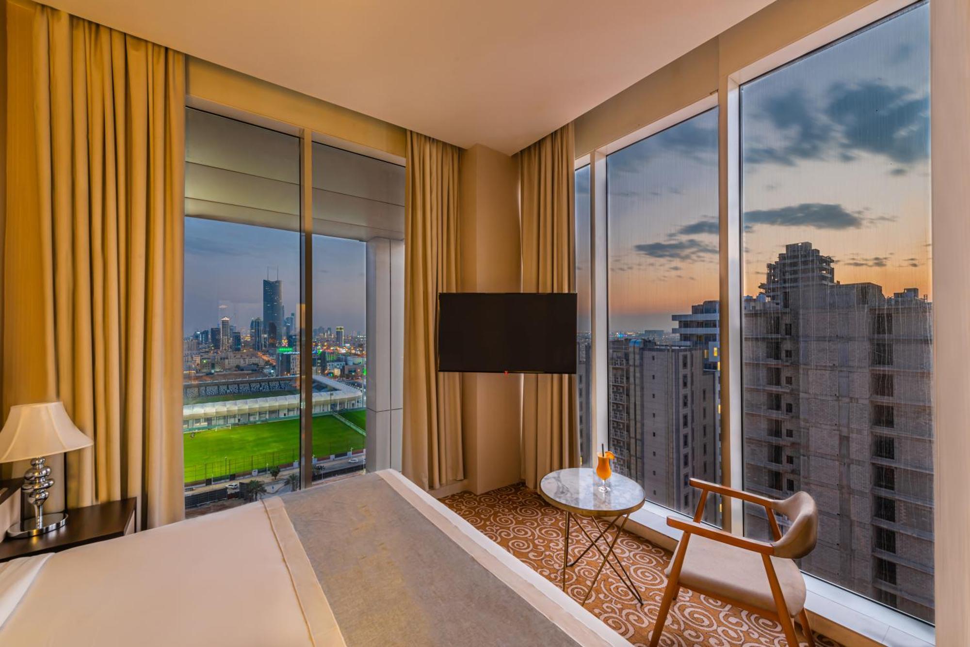 Crowne Rose Alsahafa Hotel Рияд Екстериор снимка