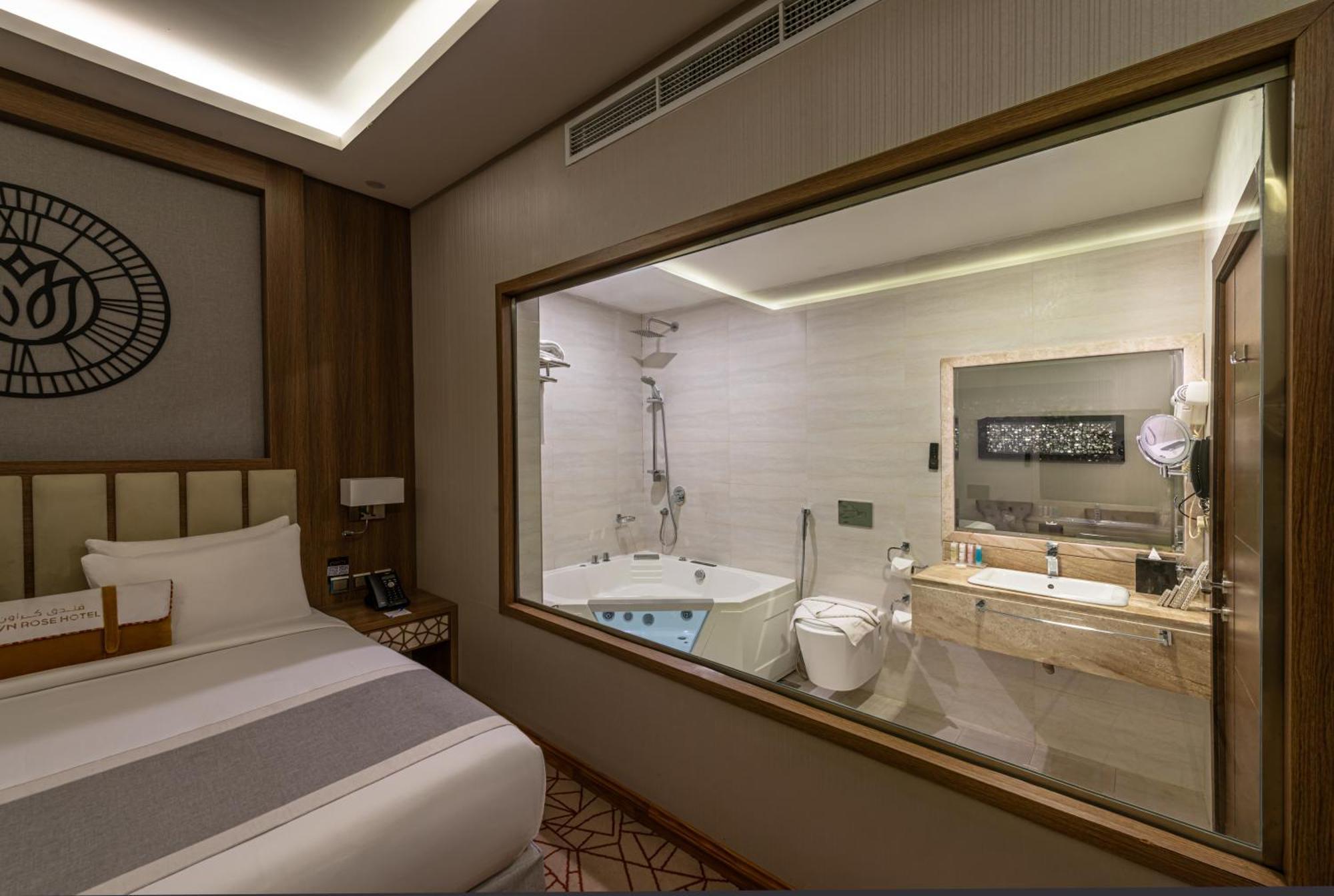 Crowne Rose Alsahafa Hotel Рияд Екстериор снимка